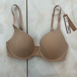 NWT Skims Fits Everybody T-Shirt Demi Bra Size 30C Color Clay​​​​​​